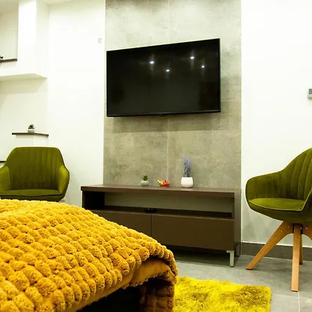 Spotlight Apartmanház Segedín
