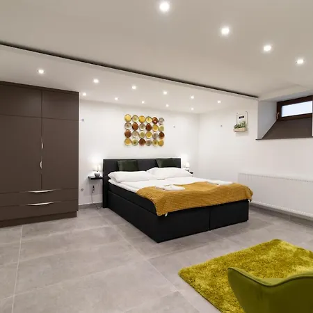 Spotlight Apartmanhaz Appartement Szeged