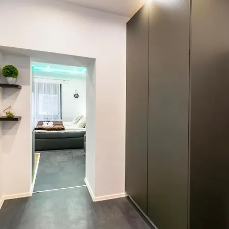 Spotlight Apartmanhaz