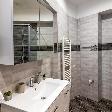 Spotlight Apartmanhaz Szeged