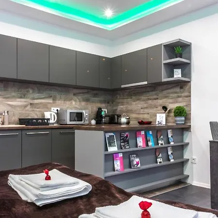 Apartament Spotlight Apartmanhaz