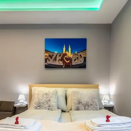 Spotlight Apartmanhaz * Szeged
